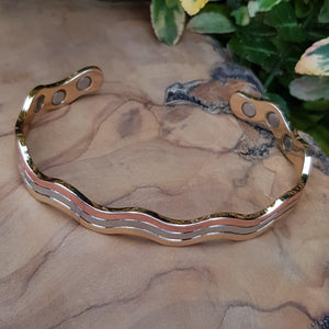 Stylish 3 tone, wave design magnetic bracelet - Callibeau Jewellery