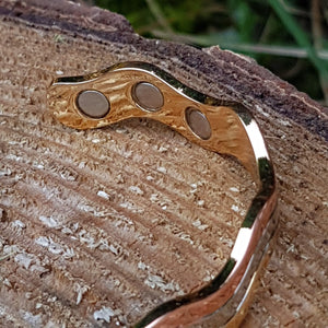 Stylish 3 tone, wave design magnetic bracelet - Callibeau Jewellery