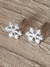 Load image into Gallery viewer, Silver snowflake stud earrings - 8mm x 8mm - Callibeau Jewellery
