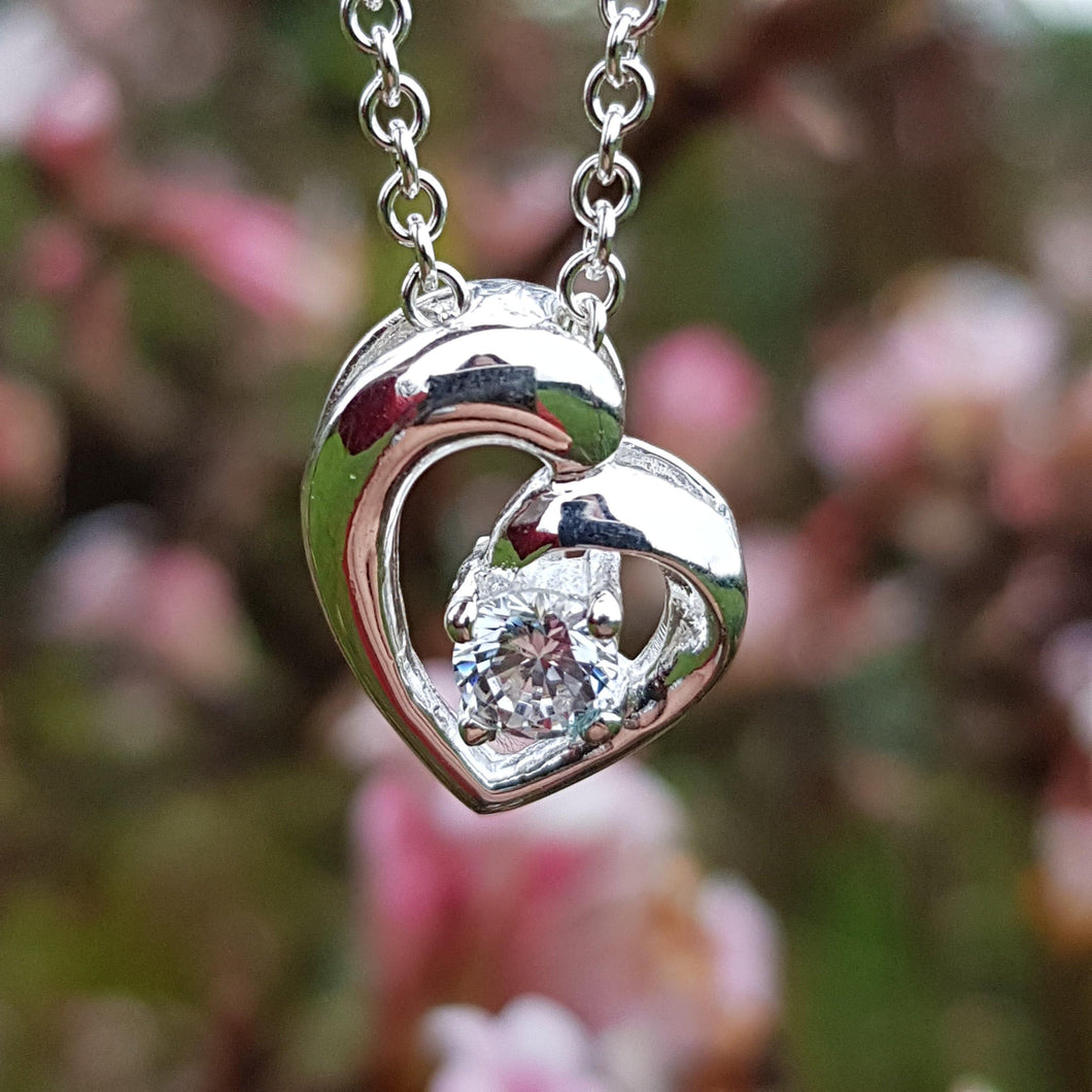 Silver heart outline pendant with cubic zircona necklace - 45cm - 4.23g - Callibeau Jewellery