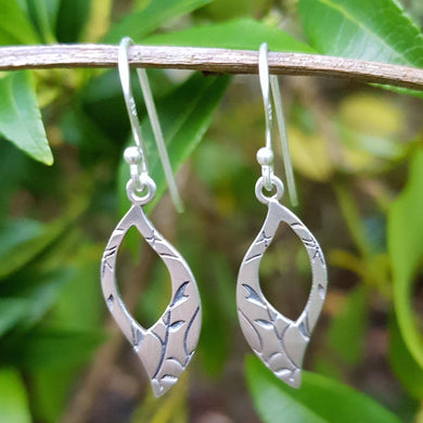 Silver designer etched twig leaf drop earrings - Callibeau Jewellery