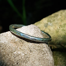 Load image into Gallery viewer, Silver, hammered round wire ring, available in various sizes - Callibeau Jewellery
