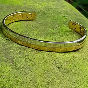 Beautifully designed and stylish 2 colur magnetic bracelet - Callibeau Jewellery