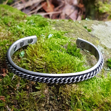 Load image into Gallery viewer, Stylish pewter magnetic bracelet - Callibeau Jewellery
