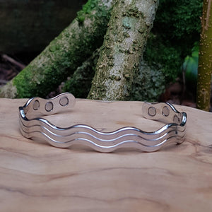 Stylish wave design magnetic bracelet - Callibeau Jewellery