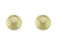 Load image into Gallery viewer, 9ct yellow gold, patterned bauble stud earrings - Callibeau Jewellery
