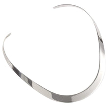 Load image into Gallery viewer, Silver torque necklet, 18&quot; - Callibeau Jewellery
