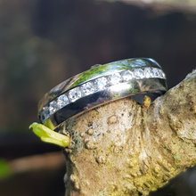 Load image into Gallery viewer, Inspirit crystal set stainless steel ring. - Callibeau Jewellery
